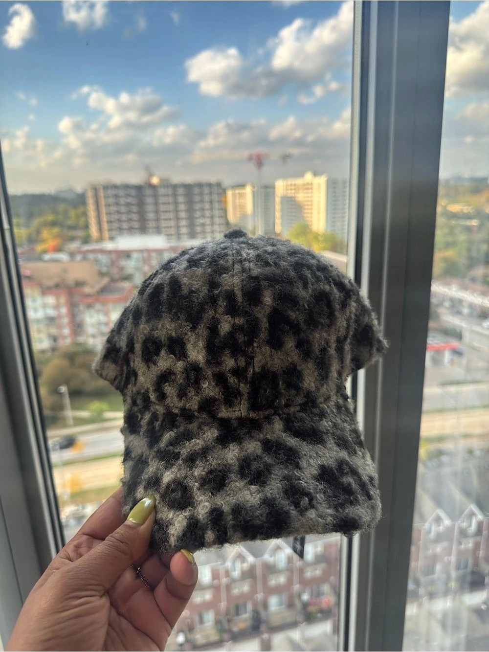 Lyla & Luxe Leopard Hat Women's Black & Gray Animal Print Hat